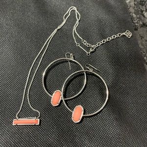 Kendra Scott necklace and earring set